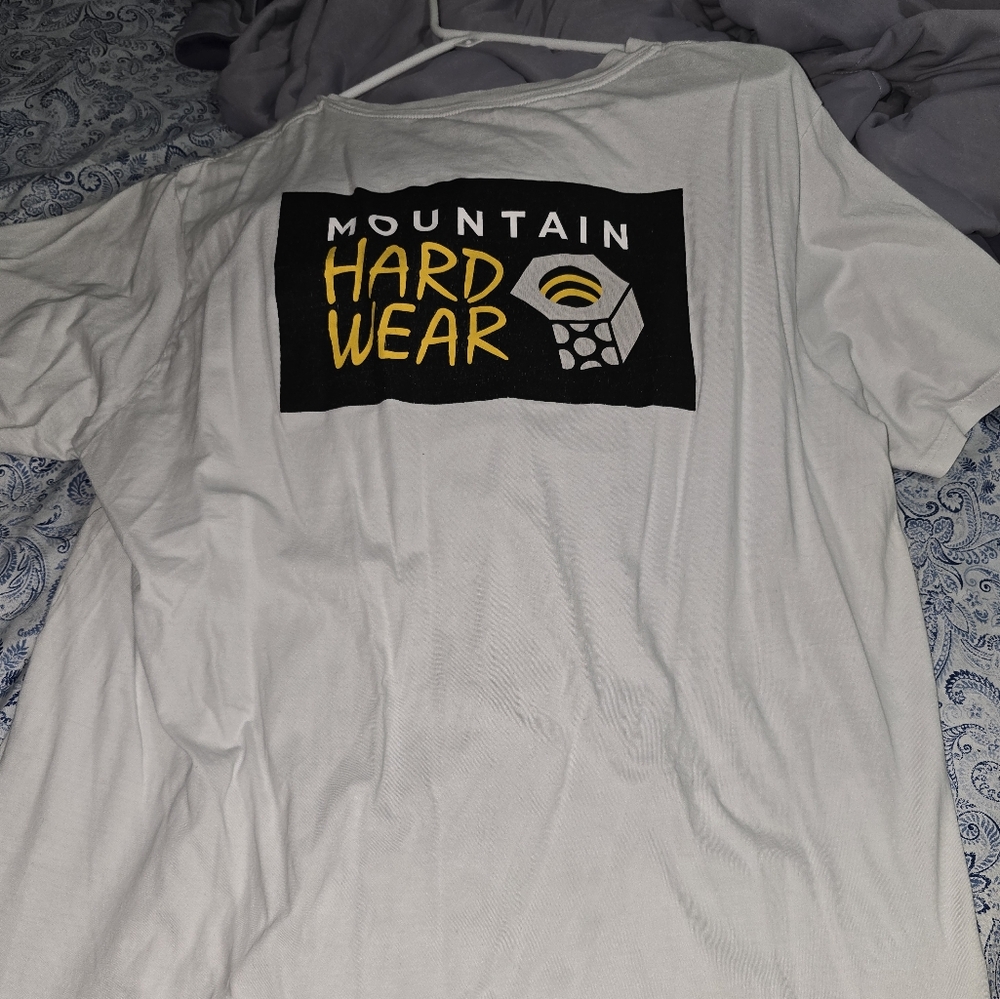 Mountain Hardwear White Tee with Black and Yellow Logo Xl